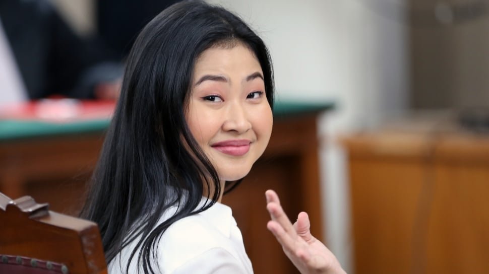 Hakim Putuskan Akun Instagram Laras Dihapus & iPhone 16 Disita Negara, Vonis Pengawasan 6 Bulan