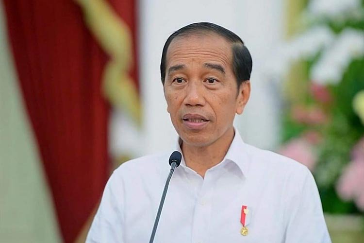 Jokowi Tegaskan Tak Pernah Arahkan Korupsi di Kasus Kuota Haji: “Namaku Disebut Itu Wajar, Bukan Perintah