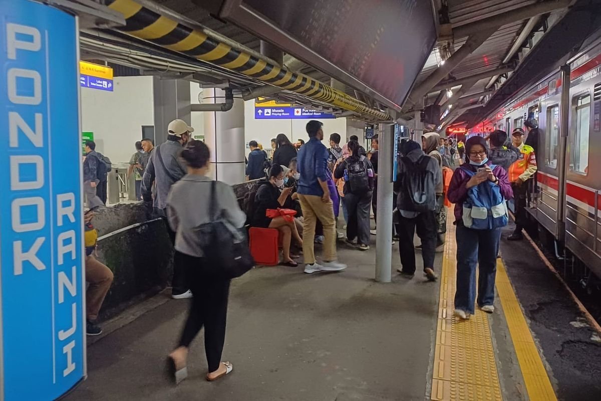 Alarm Finansial! Survei Sun Life Ungkap 90 Persen Pekerja Indonesia Terjebak “Sandwich Generation”