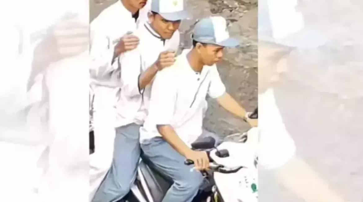 fakta-fakta-ngeri-3-pelajar-siram-air-keras-ke-wajah-siswa-smk-di-jakpus-kini-diburu-polisi-000515