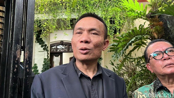 Akhir Polemik Panjang: Rismon Sianipar Minta Maaf ke Jokowi dan Beberkan Temuan Baru Soal Ijazah