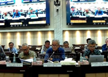 Ironi Era Digital! 15,3 Juta Warga Usia Produktif Belum Punya Rekening, Penyaluran Bansos Jadi Terhambat