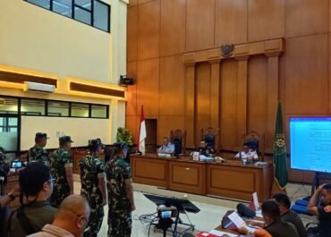 Bungkam Suara Kritis?! 4 Tentara Didakwa Siram Air Keras Andrie Yunus Cuma Gara-Gara Interupsi RUU TNI