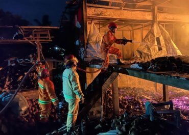 Bangkrut Mendadak! Tempat Pengolahan Kopra di Cilacap Terbakar, Kerugian Capai Rp 100 Juta
