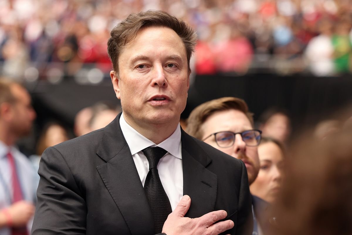 Rekor Gila Kapitalisme! Elon Musk Jadi Triliuner Pertama Dunia, Warga New York Malah Protes Turun ke Jalan