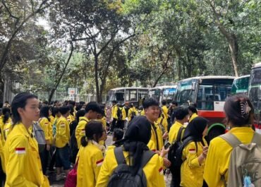 Aksi Tetap Berjalan! BEM UI Bantah Kabar Demo Turunkan Harga BBM di Bundaran HI Batal Hari Ini