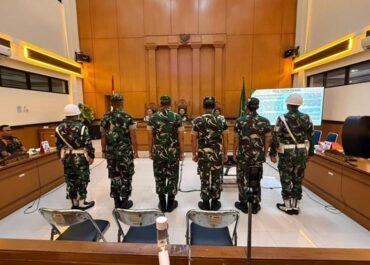 Sidang Peradilan Militer! 4 Tentara Penyiram Air Keras ke Andrie Yunus Dituntut 2,5 Tahun Penjara