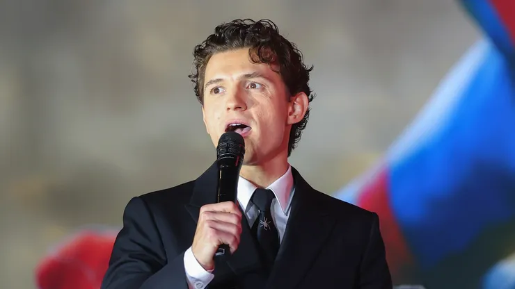 Tom-Holland-2-1-740x416