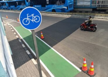 Pramono Pertimbangkan Penghapusan Jalur Sepeda di Jalan Protokol Jakarta