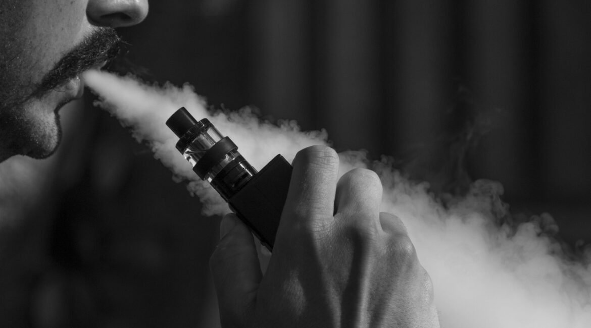 eliquid-3576069_1280