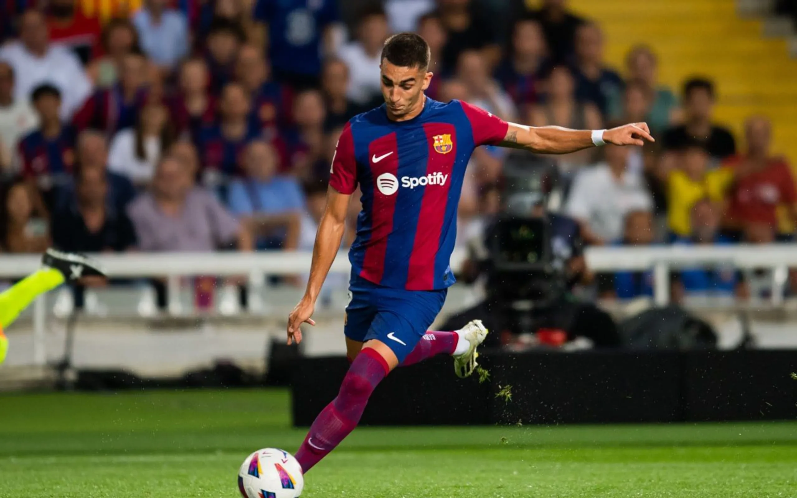 Dipantau PSG, Ferran Torres Tegaskan Masih Hormati Kontrak Bersama Barcelona
