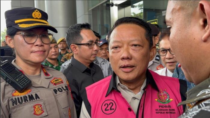 Febrie Adriansyah: Semua Perkara Besar Kita Ambil, tapi Kita yang Digergaji